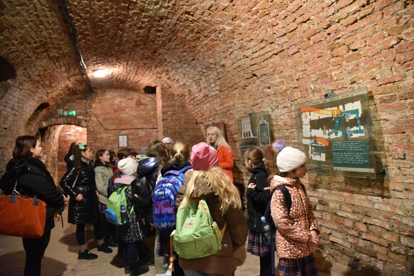 Nastąpiło oficjalne otwarcie najstarszej Podziemnej Trasy Turystycznej w Jarosławiu [ZDJĘCIA]