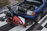 Volkswagen uderzył w motorower [zdjęcia]
