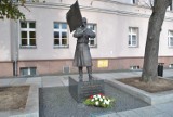 Wolsztyn: policja bada sprawę rzekomego incydentu przy Pomniku Powstańca Wielkopolskiego