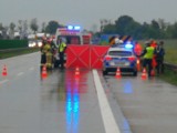 Wypadek motocyklisty na autostradzie A4 pod Wrocławiem. Mężczyzna zginął na miejscu [ZDJĘCIA]