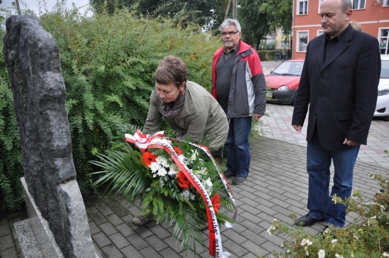 17 września w Prabutach: Upamiętniono ofiary agresji ZSRR na Polskę [ZDJĘCIA]