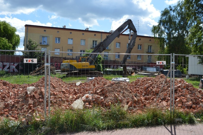 I po młynie. Zburzono stary budynek do fundamentów!