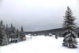 W Karkonoszach w nocy (24/25 03) spadł śnieg. Szlaki są oblodzone. Czy to wraca zima? Jaka będzie pogoda w górach na Wielkanoc? 