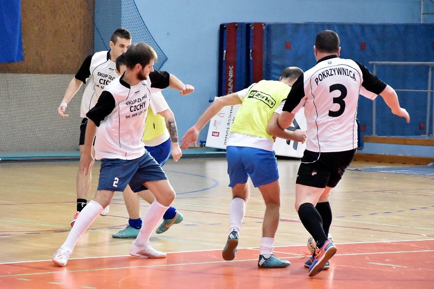 Pilska Liga Futsalu. Znamy już mistrza Ekstraligi. Kto na podium? Zobaczcie zdjęcia z meczów 13. kolejki