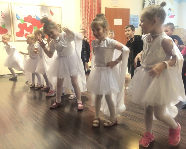 Festyn na powitanie wakacji w Niepublicznym Przedszkolu Nibylandia w Świdnicy
