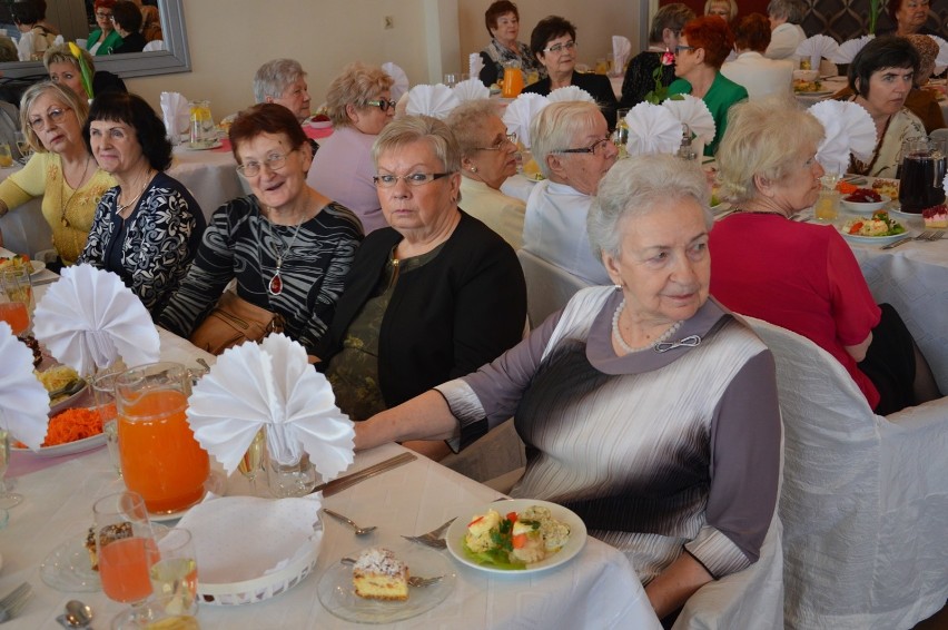 Dzień kobiet u głogowskich seniorów [ZDJĘCIA]