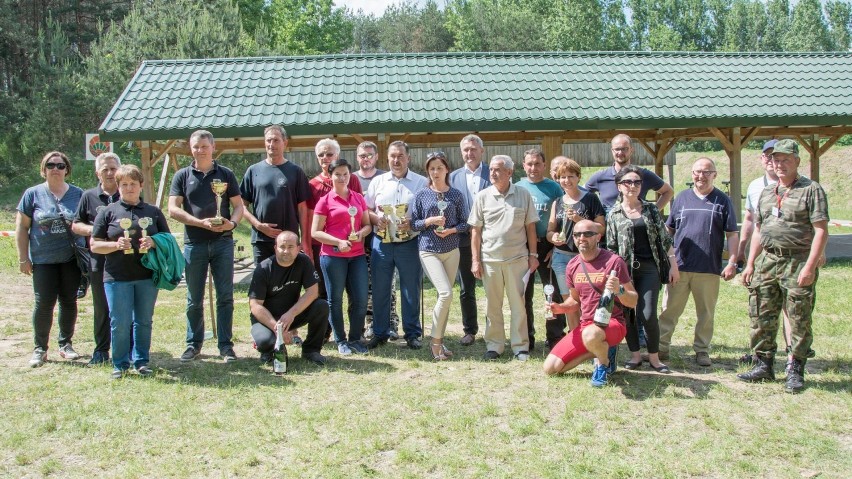 Radomsko: Samorządowcy strzelali w kolejnej rundzie Wojewódzkiej Spartakiady 