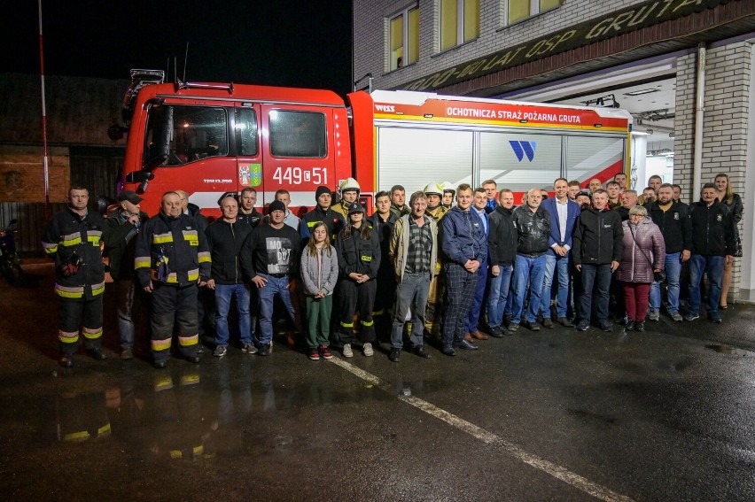 Strażacy z Gruty mają nowy samochód