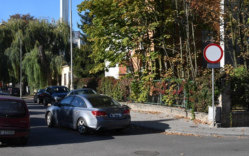 Paraliż komunikacyjny w centrum Kielc. Tych ulic unikajcie! (ZDJĘCIA)