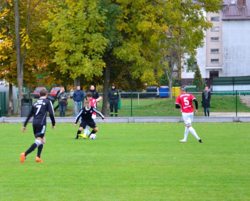 Piłkarze Żuław wygrali w ostatnim ligowym spotkani z Jurandem Lasowice 3:1