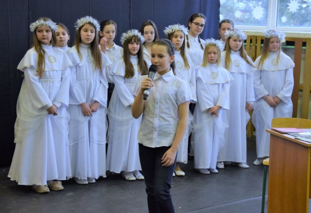 Podczas tegorocznej 27. edycji Festiwalu Kolęd i Pastorałek KOPA oceniani będą tylko soliści. Nie wystąpią oni jednak na scenie Szkoły Podstawowej w Złotnikach Kujawskich. Jury wyda werdykt po przesłuchaniu przesłanych nagrań na płytach CD, DVD lub na pendrive'ach