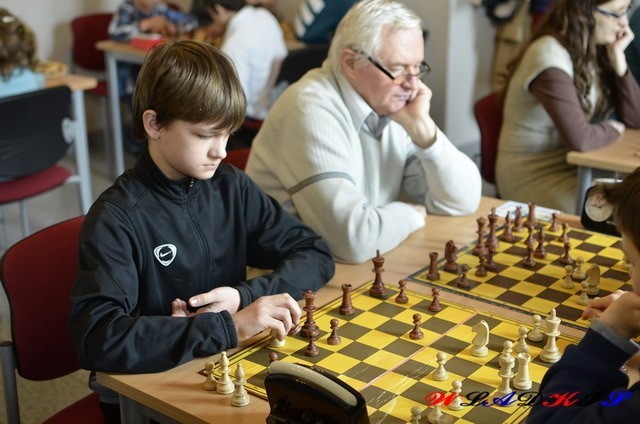Strzegom: mistrzostwa w szachach szybkich 2013
