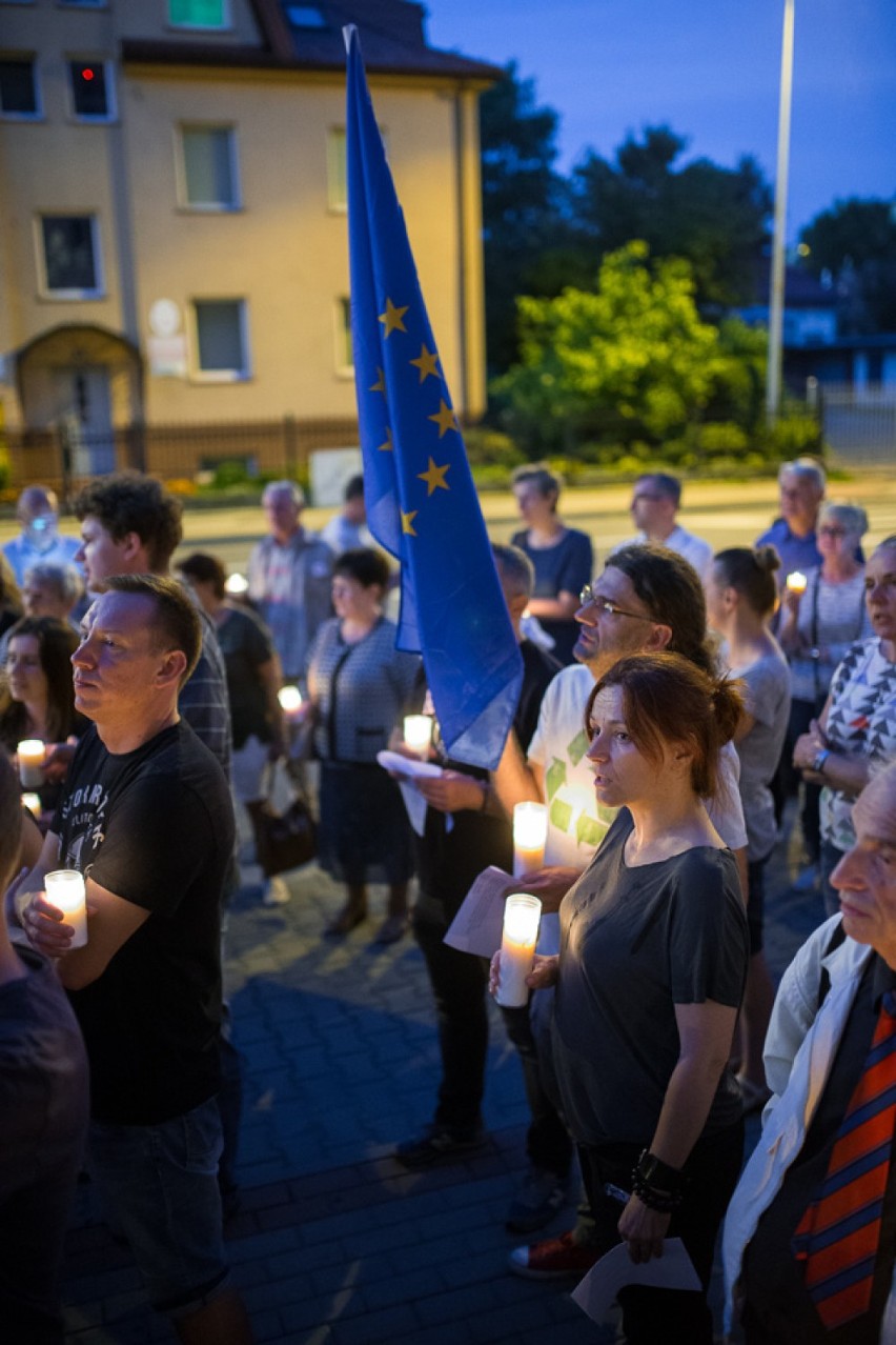 Kolejny protest pod sądem w Tarnowie [ZDJĘCIA]