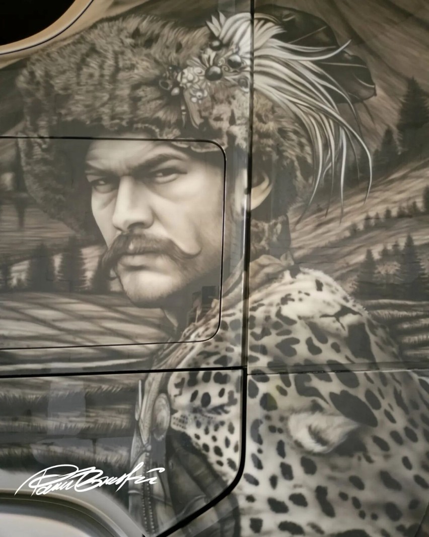 Paweł Bruski z Kościerzyny tworzy niezwykłe murale i graffiti. Jego prace to dzieła sztuki [ZDJĘCIA]