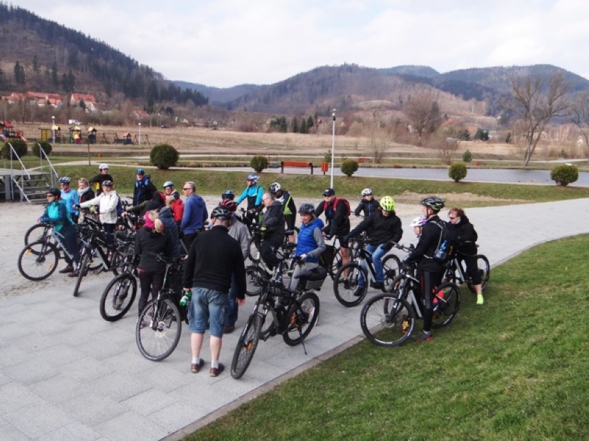 Rowery elektryczne pokonały jedlińskie trasy podczas Elektro-Bike Tour 2018