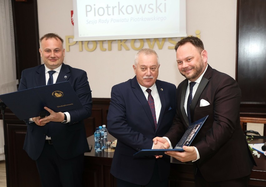 Ostatnia sesja VI kadencji Rady Powiatu Piotrkowskiego...