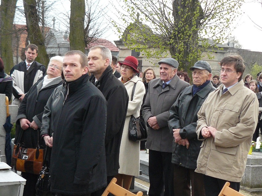 KROTOSZYN - Msza przy Katyńskim Krzyżu. ZOBACZ ZDJĘCIA