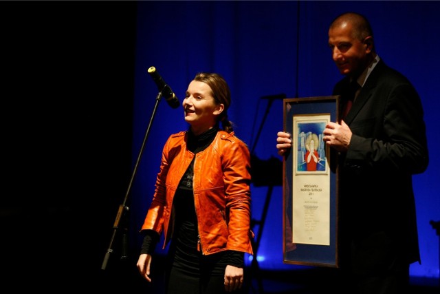 Agata Kucińska, niegdyś uczestniczka FeTY, w 2011 roku odebrała Wrocławską Nagrodę Teatralną