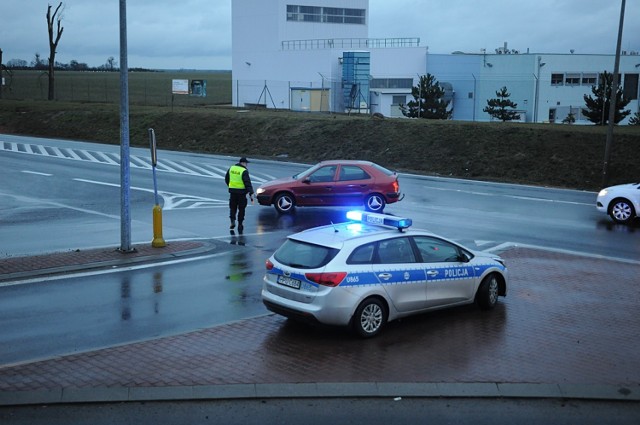 Śrem: wypadek na zjeździe z obwodnicy miasta [ZDJĘCIA]