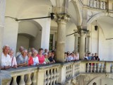 Seniorzy z gminy Raszków bliżej historii. Tym razem w ramach akcji "Bezpieczny i aktywny senior" zwiedzali Zamek Piastów