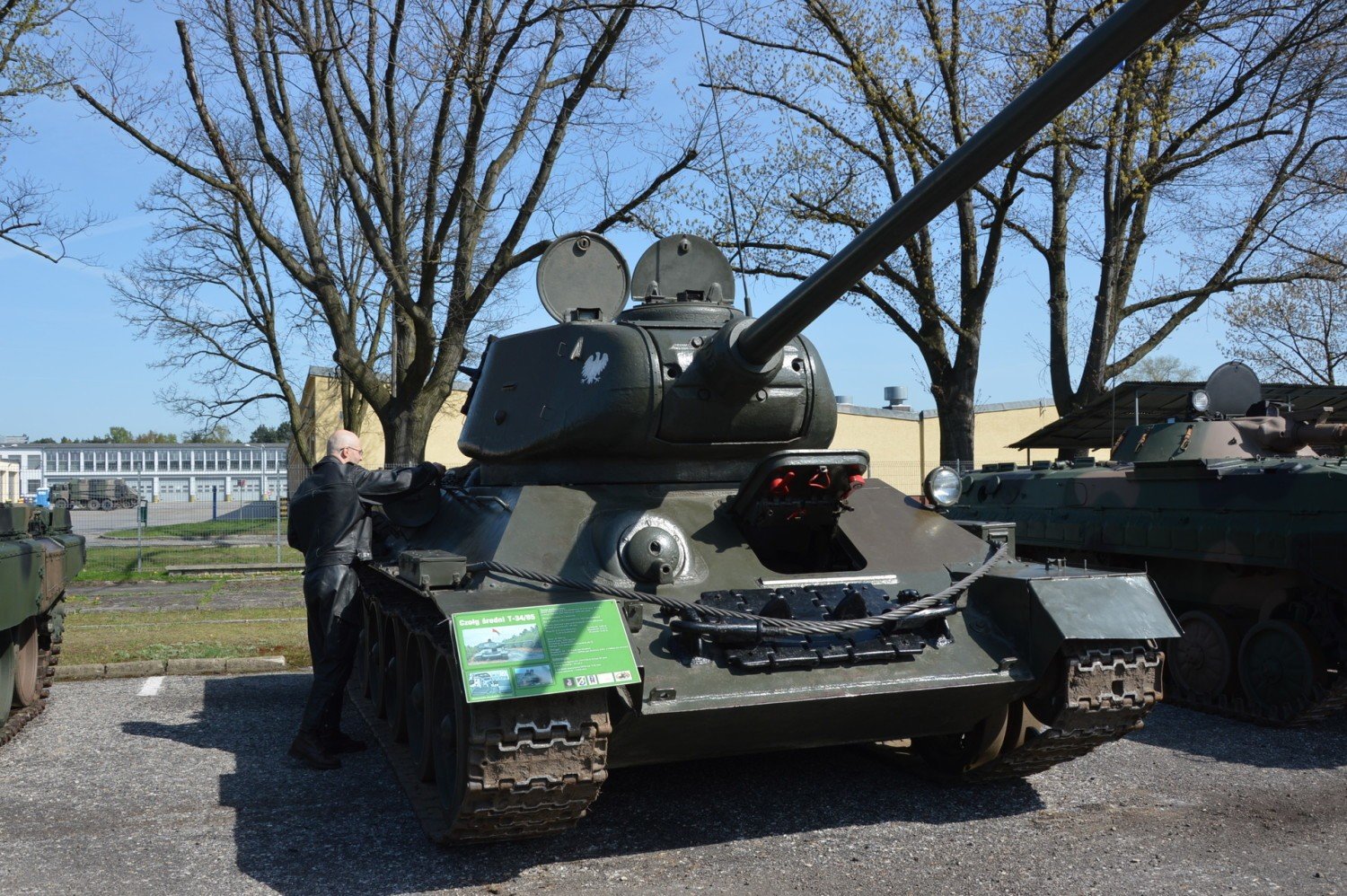 Święto 34. Brygady Kawalerii Pancernej w Żaganiu. Pokaz czołgów: od T-34 do  Leoparda | Żary Nasze Miasto