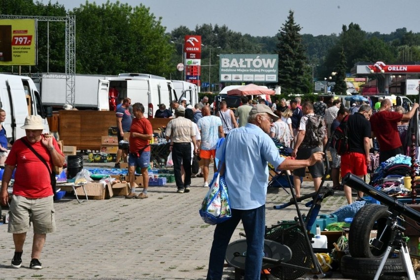 Mnóstwo osób wybrało się w sobotę, 17 lipca na giełdę w...