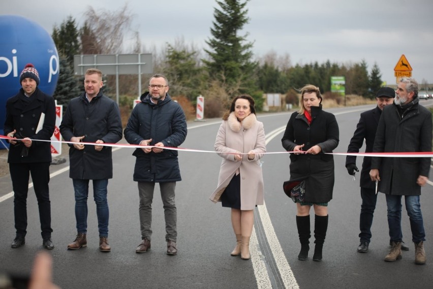 6-kilometrowy odcinek drogi wojewódzkiej pomiędzy Oleszycami a Lipiną w powiecie lubaczowskim oddany do użytku [ZDJĘCIA]