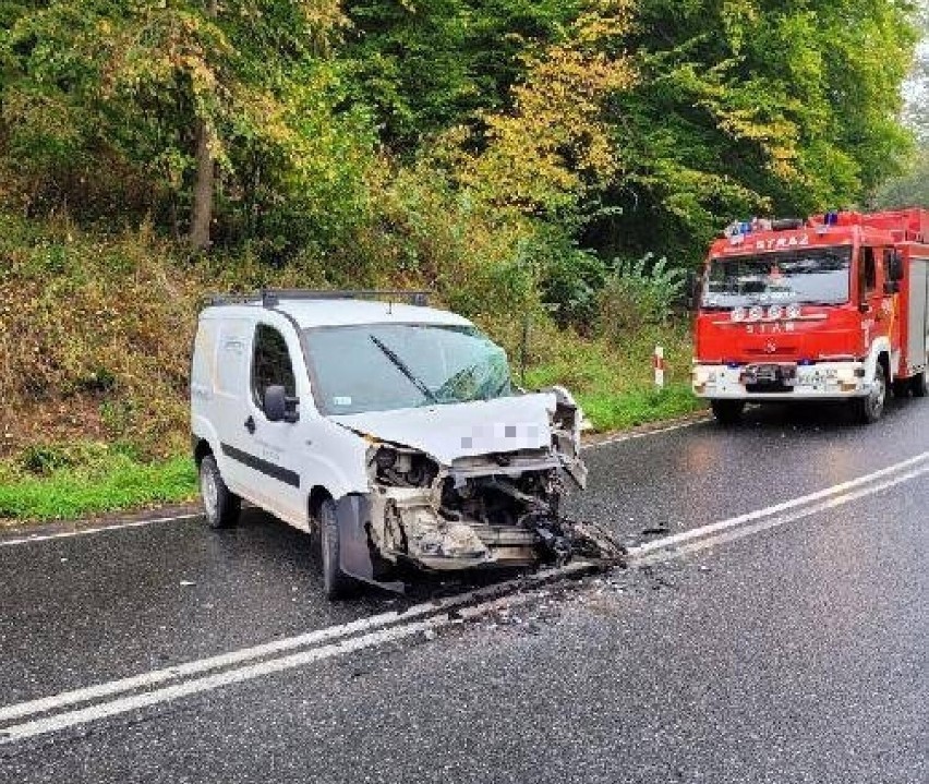 Wypadek w Kłódce pod Grudziądzem. Samochód uderzył w...