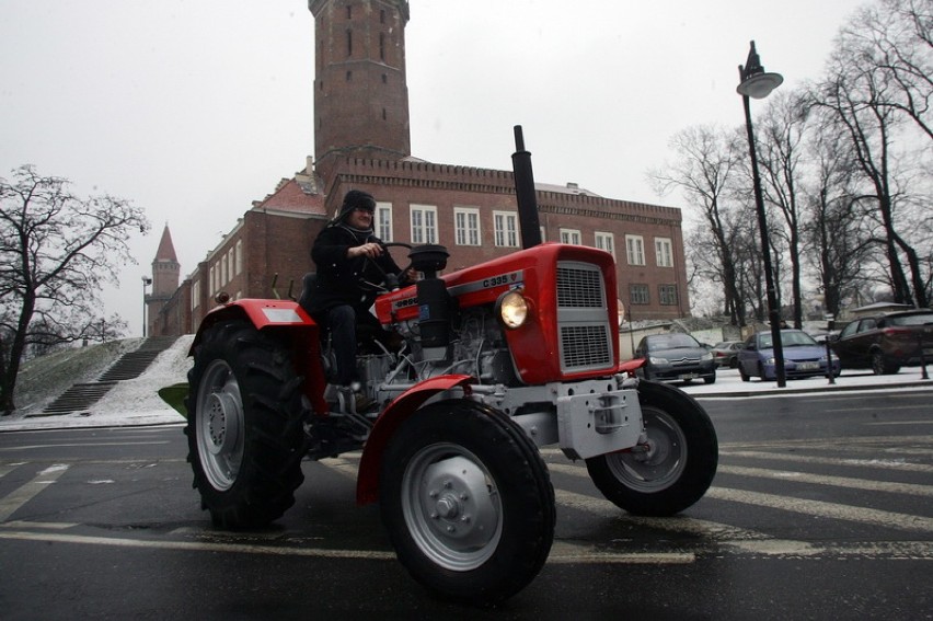 Legnicki traktor pojechał do Ursusa