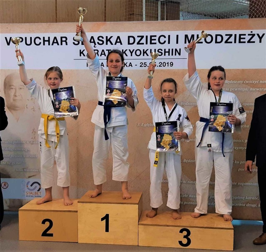 Radomsko: medal dla Klubu Karate „Randori”. Brąz Agaty Sobieraj [ZDJĘCIA]