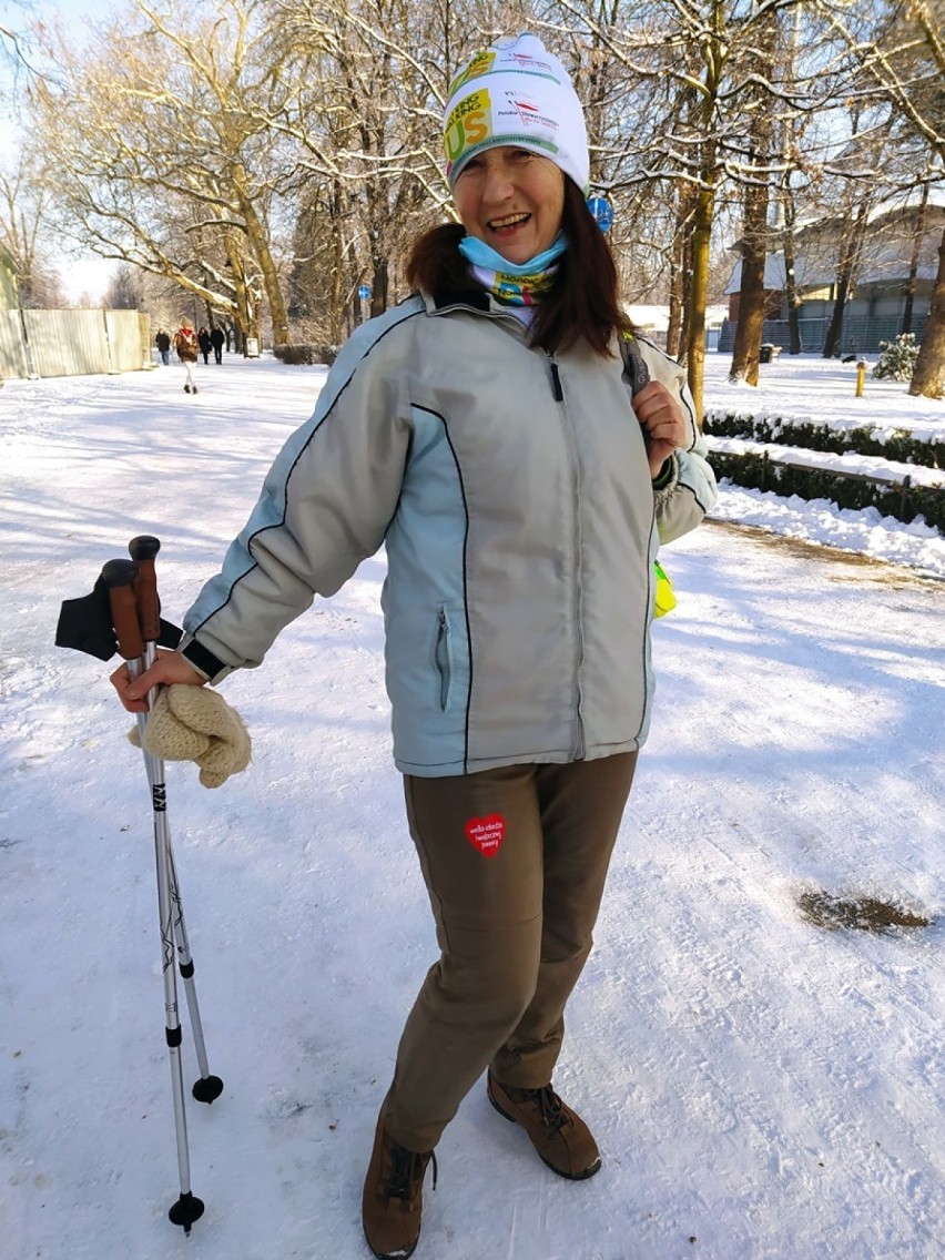 Entuzjasci Nordic Walking Plus włączyli się w Marsz z Serduszkiem