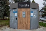 Toalety przy Bagrach w Krakowie nieczynne do odwołania. ZZM: Czekamy na przyłącze Tauronu