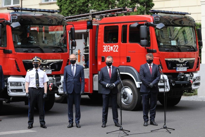 Burmistrz Margonina otrzymał promesę na wóz strażacki. [ZDJĘCIA]