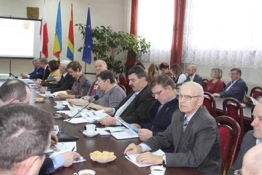 IX Sesja Rady Gminy w Radziejowie [zdjęcia]  