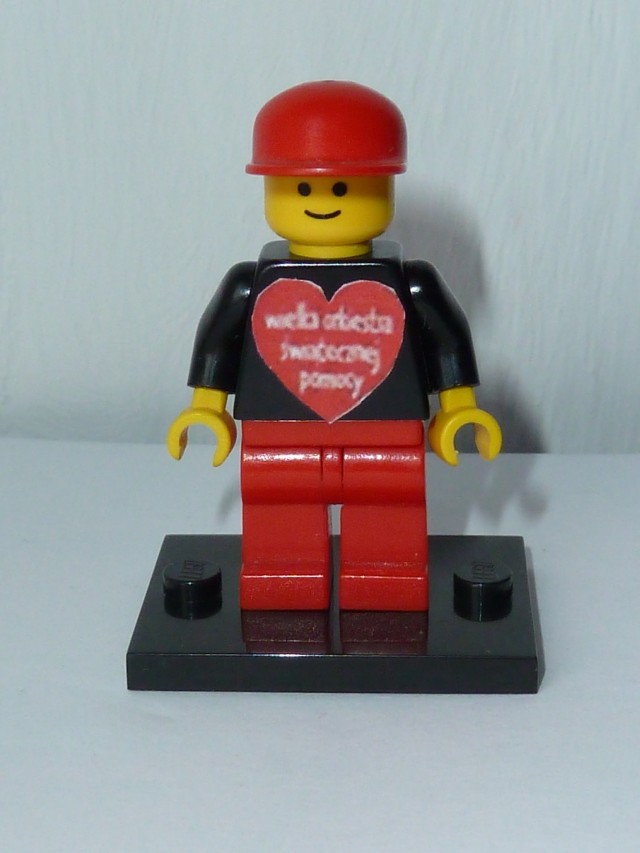 Wielka Orkiestra Świątecznej Pomocy - Niezwykła figurka z klocków Lego