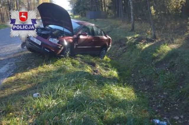 Nadrzecze: Pijany kierowca wjechał do rowu. Pasażer trafił do szpitala