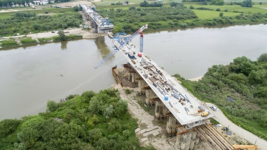 Budowa mostu na Wiśle w Borusowej