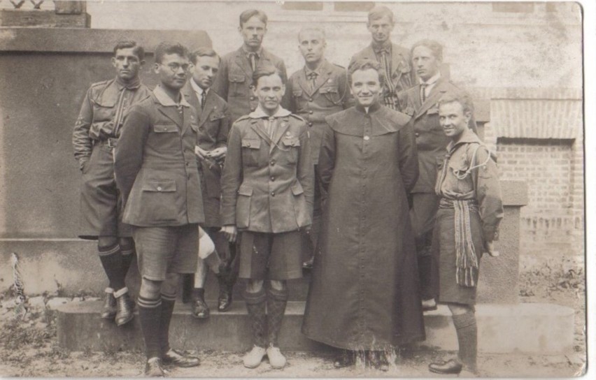Delegacja Chorągwi Zagłębiowskiej na Jamboree w 1929 roku w...