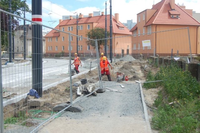 Remont na Siennickiej potrwa tylko do września. Termin zakończenie realizacji robót – 30.09.2015r