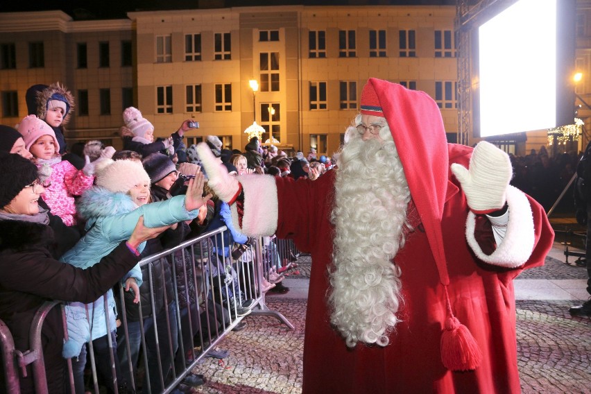 Jeden Mikołaj, a tyle radości! Wizyta Mikołaja 2017 w Białymstoku [ZDJĘCIA]
