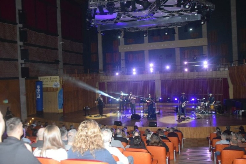 Pablopavo i Ludziki zagrali w sali koncertowej szkoły muzycznej w Radomiu. Na koncert zaprosił Miejski Ośrodek Kultury "Amfiteatr". Zdjęcia