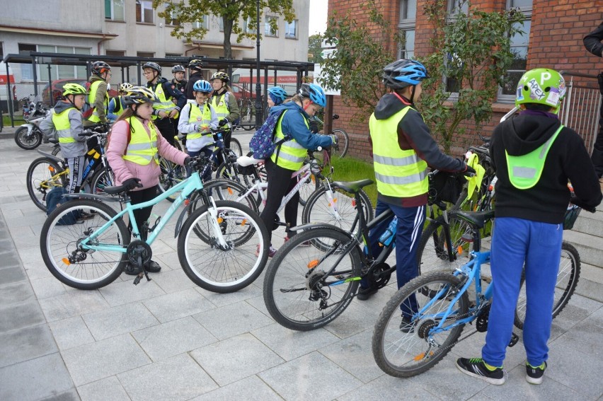 Lębork. Wyruszyli w rajd rowerowy z okazji Europejskiego Tygodnia Zrównoważonego Transportu
