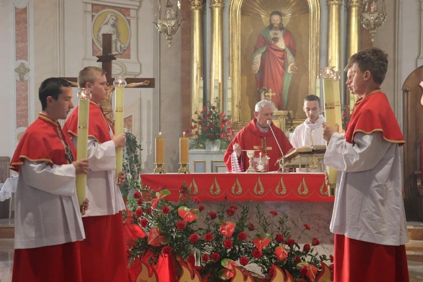 Sakramentu udzielił biskup Ireneusz Pękalski