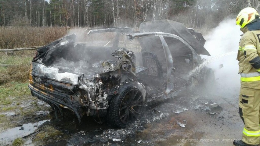 Pożar samochodu w Wierzchucinie - 20 marca 2020