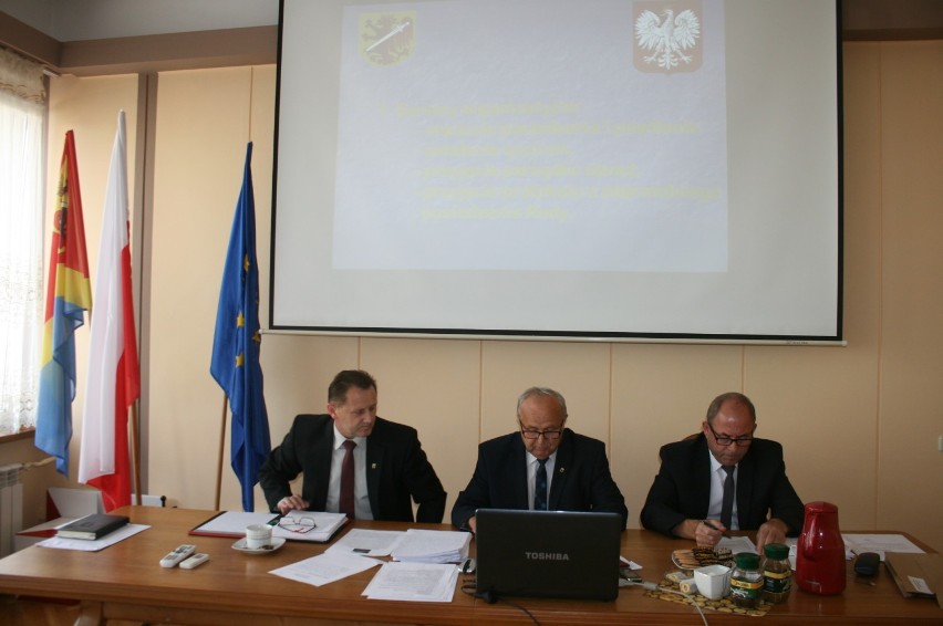 XVII Sesja Rady Powiatu w Radziejowie [zdjęcia]