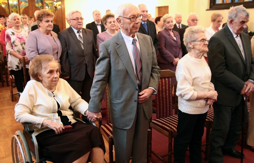 Irena i Edmund Puchowscy świętowali 60-lecie małżeństwa, a...
