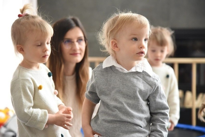 Urocze sześcioraczki z Tylmanowej na rodzinnych zdjęciach