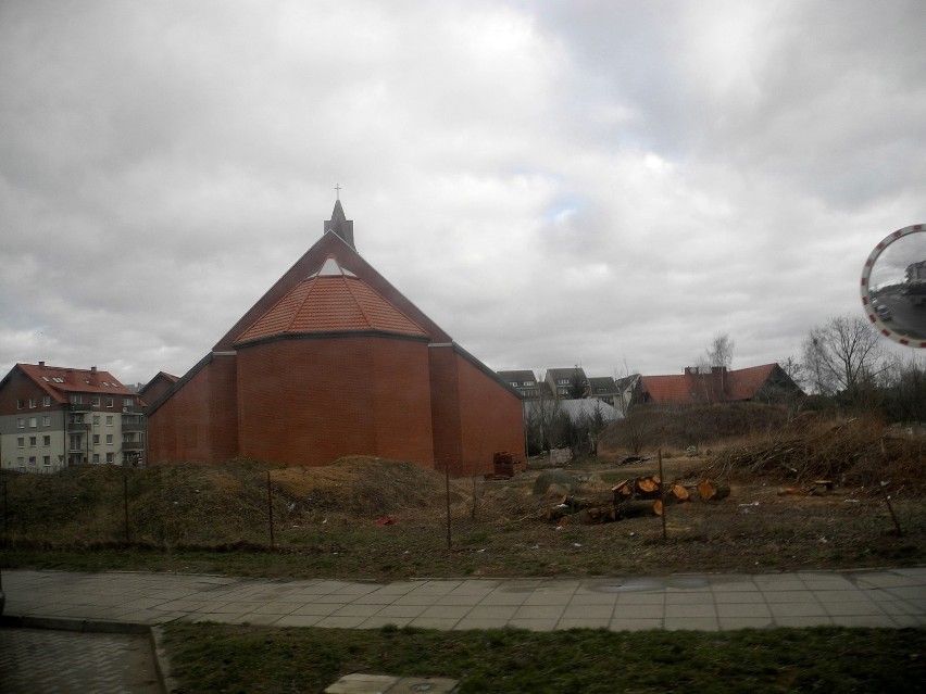 Budowa kościoła na os. Pyrzyckim.  Nie wiadomo kiedy koniec robót