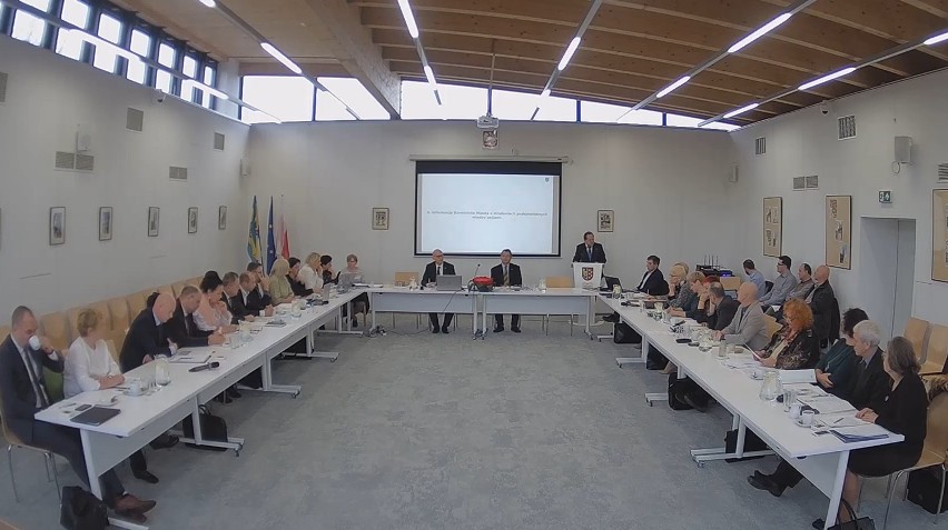 Lubliniec: Radni zdecydowali o podwyżce podatków 
