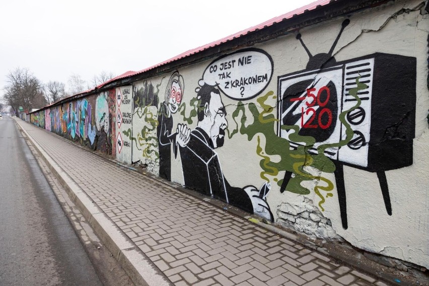 Mural z prezydentem Krakowa i szefową spółki Kraków 5020